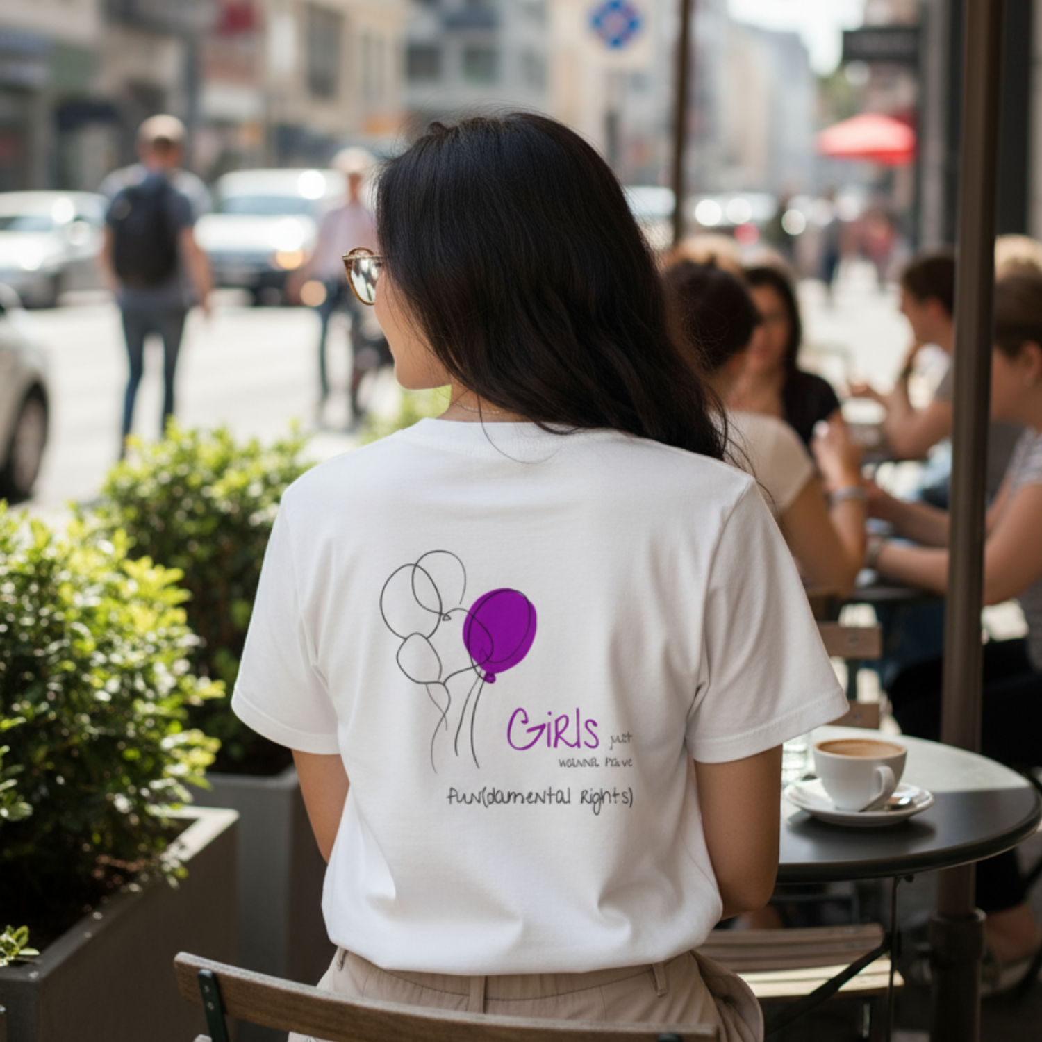 Oversize Shirt (Backprint): Girls just wanna have fun(damental rights)