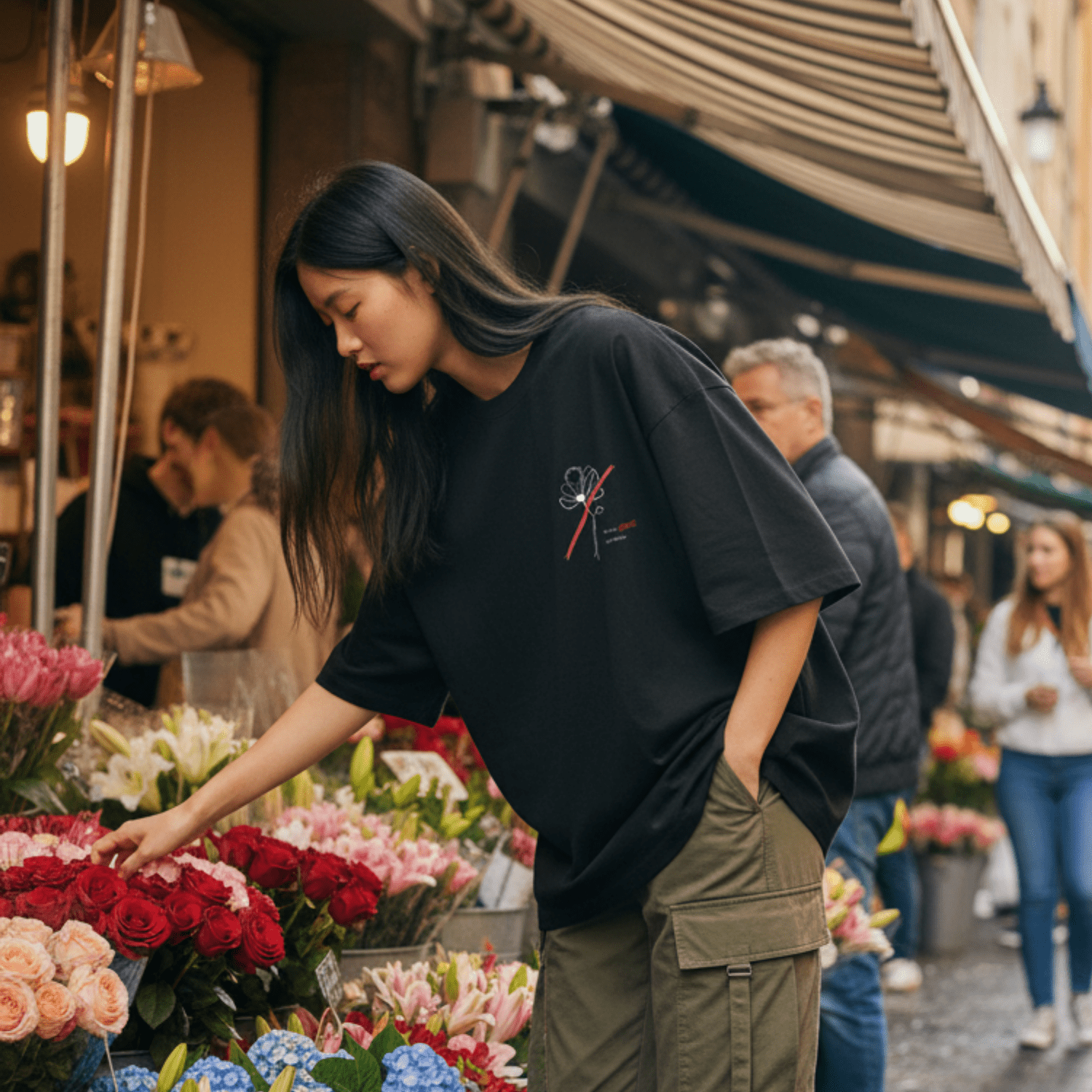 No Shit Shirts - Oversize Shirt: I’ll take power over flowers - Oversize Shirts - basic